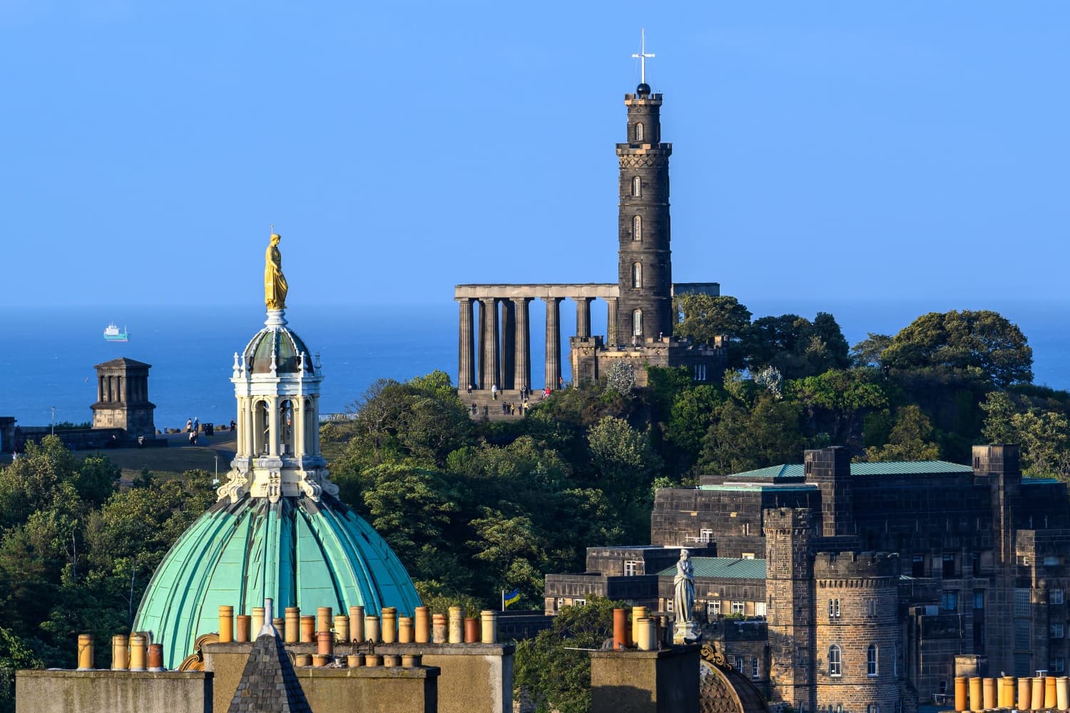 National monument of scotland long distance shot