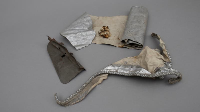 Old pieces of a parachute bomb from World War 2  found in Edinburgh 