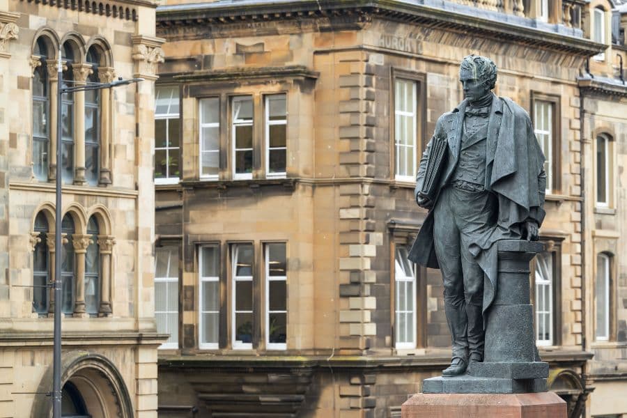 Wide angle photo of William Henry Playfair statue