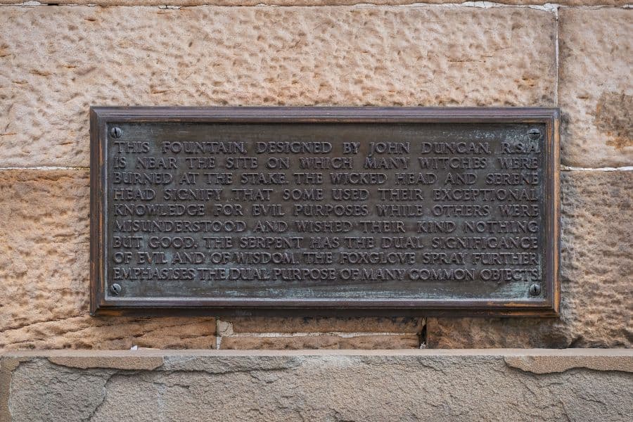 Memorial plaque to witches