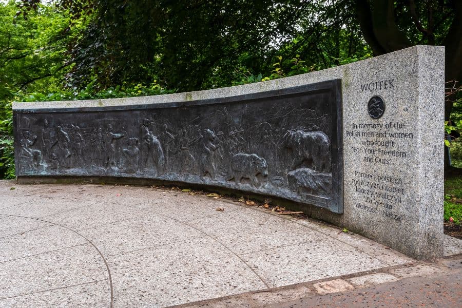 A memorial highlighting a bear and Polish soldiers in Princes Street Gardens